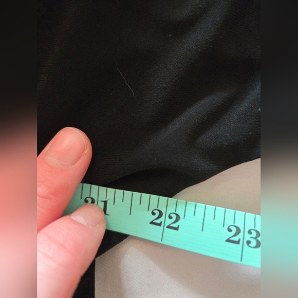 Black Button-Up Soft Blazer with Pockets, Ptp 22'' To 26'' - Picture 4 of 5